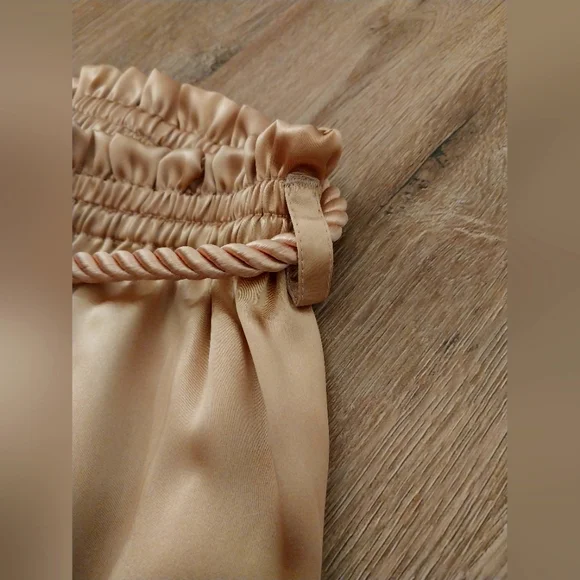 NEW! Vintage Victoria's Secret Catalog 100% silk 3-piece lounge/pajama set! - Picture 2 of 5